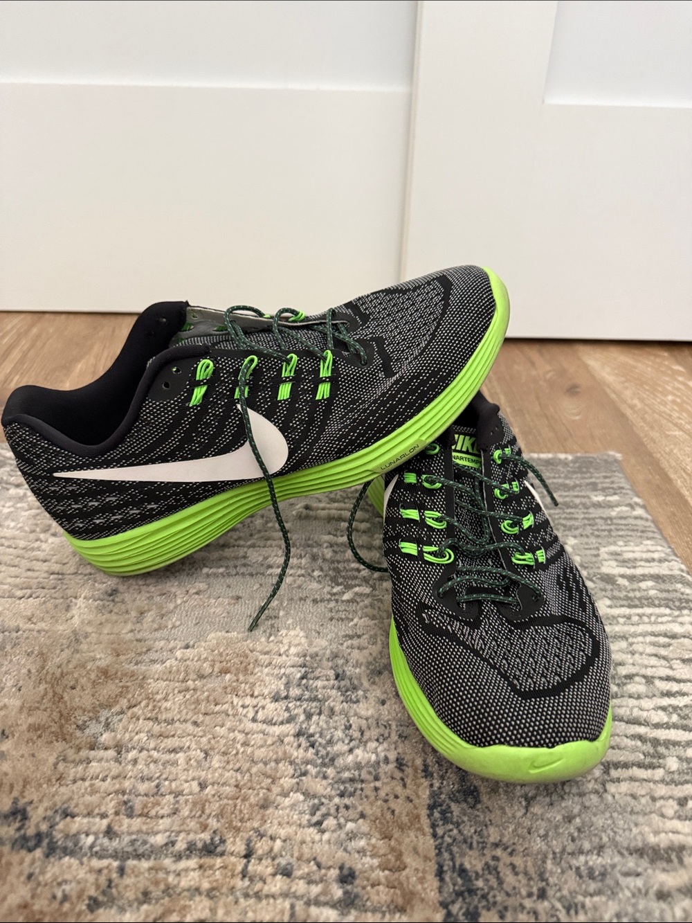 Nike Men’s Athletic Shoes - Black & Neon Green
